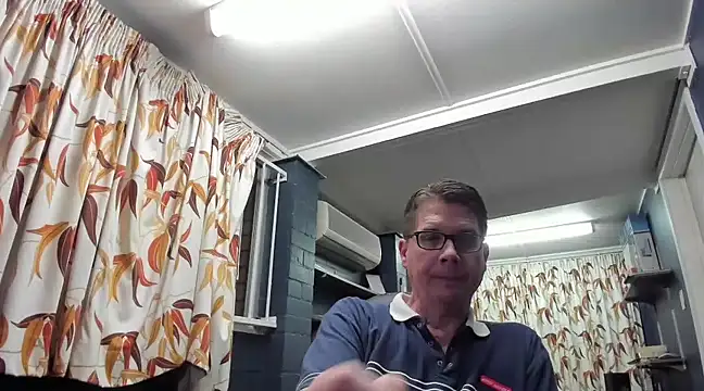 tilobinder online show from March 10, 12:49 pm