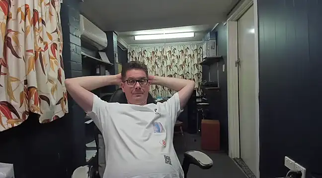 tilobinder online show from December 13, 6:27 pm