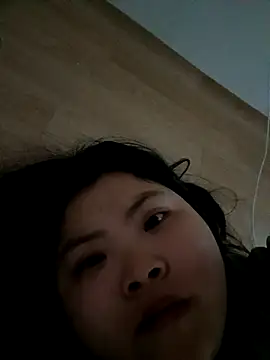 Snapshot of hello098712 chatting on March 10, 1:56 am hello098712 online show from March 10, 1:56 am