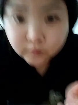 hello098712 online show from February 12, 9:31 am