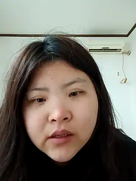 Snapshot of hello098712 chatting on March 19, 11:39 am hello098712 online show from March 19, 11:39 am