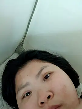 hello098712 online show from March 3, 9:16 am