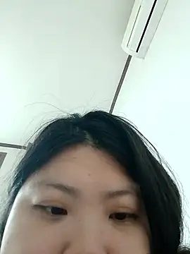 hello098712 online show from May 3, 11:04 am