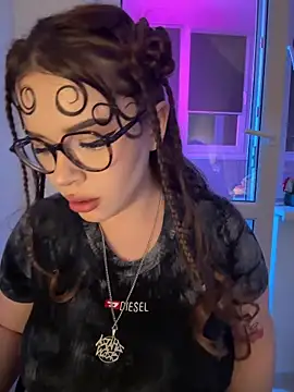 CutiePie3 online show from February 6, 9:22 pm