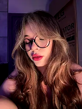 CutiePie3 online show from September 18, 11:30 pm