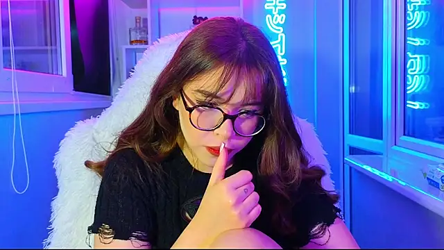 Snapshot of CutiePie3 chatting on November 23, 9:25 pm CutiePie3 online show from November 23, 9:25 pm