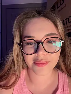 CutiePie3 online show from September 22, 10:38 pm