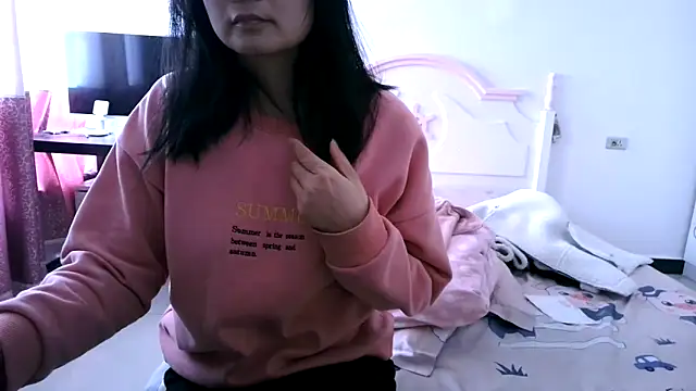 Snapshot of CN-Xiaoxi chatting on November 23, 2:54 am CN-Xiaoxi online show from November 23, 2:54 am