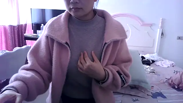 Snapshot of CN-Xiaoxi chatting on September 28, 3:35 am CN-Xiaoxi online show from September 28, 3:35 am