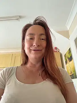 LouiseTswing online show from March 20, 12:50 pm