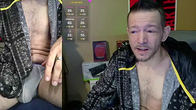 Snapshot of MasterForgedRayy chatting on February 3, 8:24 am MasterForgedRayy online show from February 3, 8:24 am