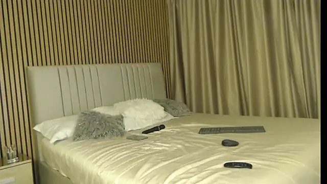 Halie May online show from March 22, 4:30 pm