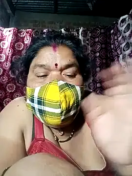 Snapshot of Hot_Falguni chatting on February 14, 1:23 am Hot Falguni online show from February 14, 1:23 am