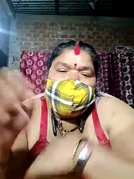 Snapshot of Hot_Falguni chatting on February 19, 1:29 am Hot Falguni online show from February 19, 1:29 am