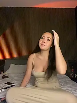 mayakitsune69 online show from November 8, 1:25 pm