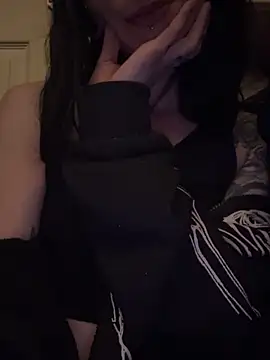 MissMidnightUK online show from April 10, 10:39 pm