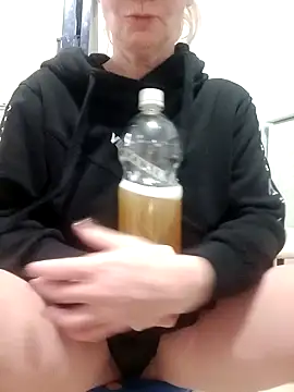 Milen Milf online show from January 24, 9:47 pm