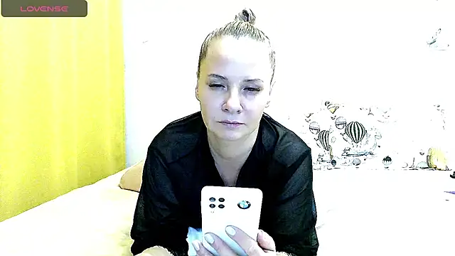 Milen Milf online show from February 4, 6:49 pm