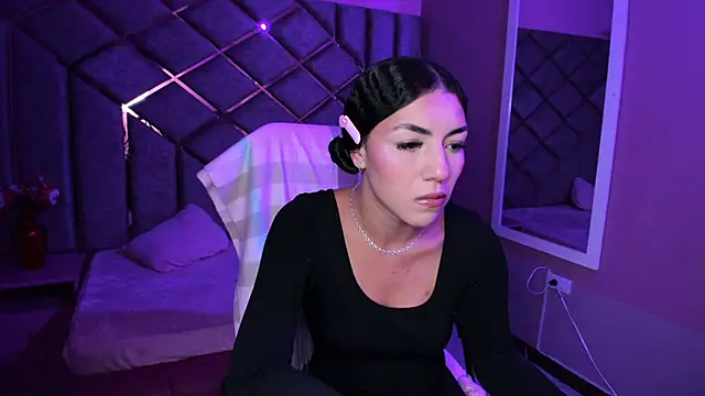 Poly Sasha  online show from February 13, 4:34 am