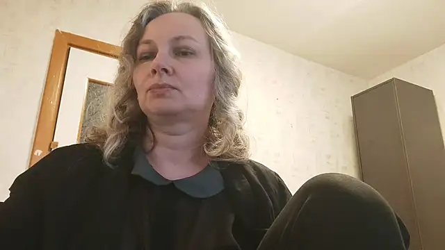 EdithManning online show from May 5, 5:49 pm