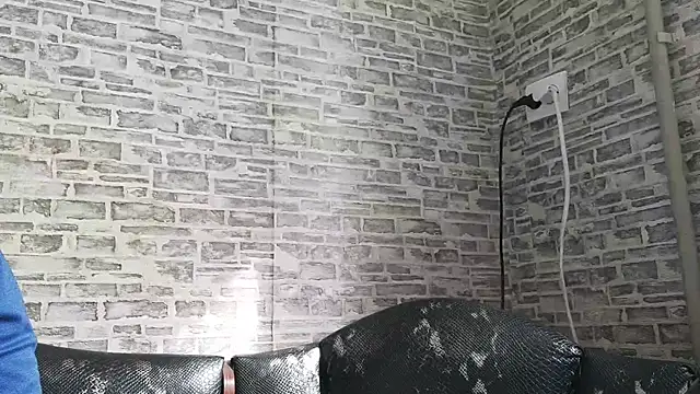Snapshot of EdithManning chatting on March 6, 9:25 am EdithManning online show from March 6, 9:25 am