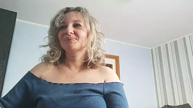 EdithManning online show from February 18, 6:33 am