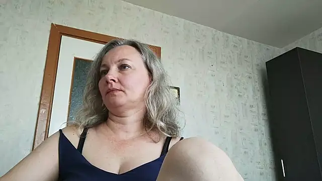 EdithManning online show from July 18, 6:11 am