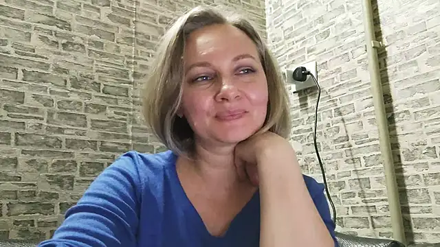 Snapshot of EdithManning chatting on February 11, 3:29 pm EdithManning online show from February 11, 3:29 pm