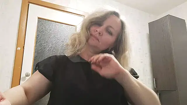EdithManning online show from May 21, 6:05 pm