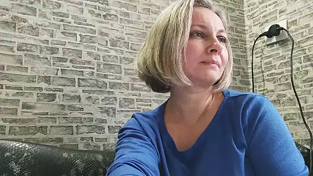 Snapshot of EdithManning chatting on February 11, 12:25 pm EdithManning online show from February 11, 12:25 pm