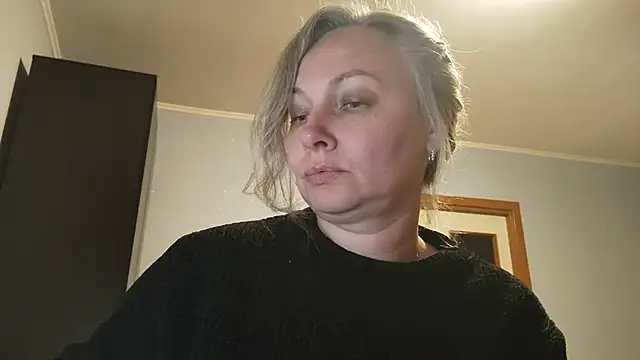 EdithManning online show from May 1, 5:51 pm