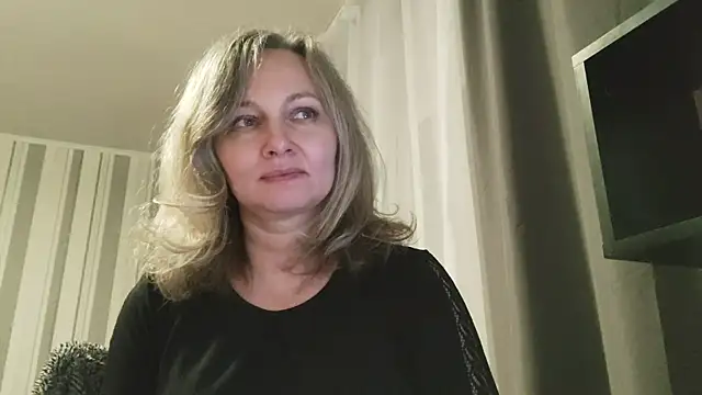 Snapshot of EdithManning chatting on January 14, 3:59 pm EdithManning online show from January 14, 3:59 pm