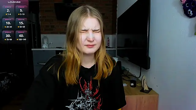 princessaalicc online show from February 28, 3:48 pm