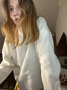 princessaalicc online show from February 4, 9:41 pm