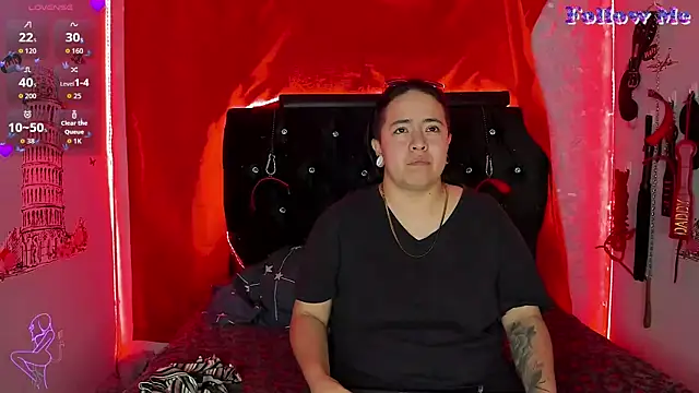 katieeandsharonn online show from December 17, 11:59 am