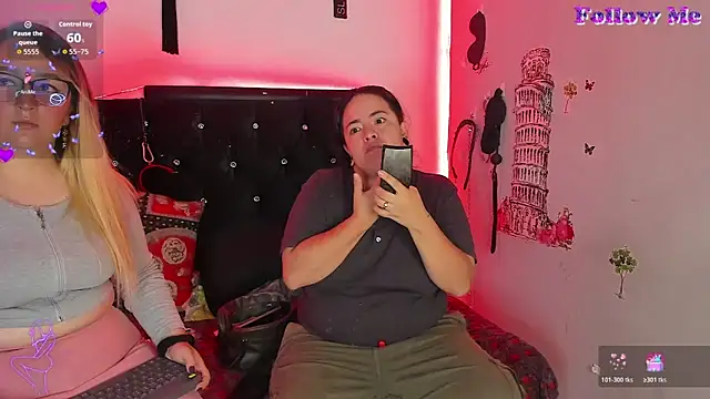 katieeandsharonn online show from March 6, 2:01 pm