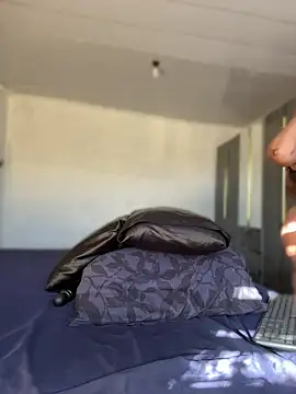 Naughty-Mel online show from June 5, 6:18 am