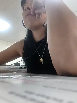 Snapshot of maria_lasexy chatting on February 24, 1:34 pm maria lasexy online show from February 24, 1:34 pm