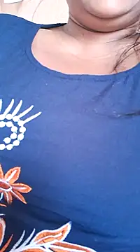 Snapshot of Hot-Anuska chatting on March 19, 10:44 am Hot-Anuska online show from March 19, 10:44 am
