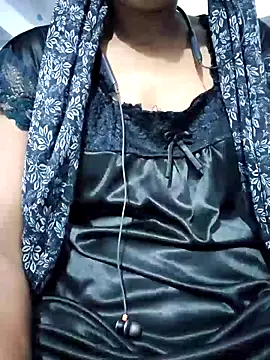Snapshot of Hot-Anuska chatting on September 15, 4:07 pm Hot-Anuska online show from September 15, 4:07 pm