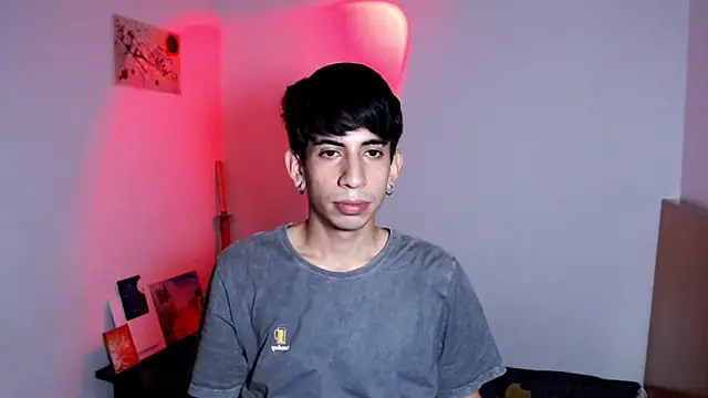 Snapshot of Zack_Kingg chatting on October 8, 3:46 pm Zack Kingg online show from October 8, 3:46 pm