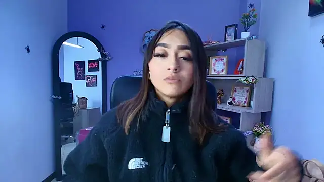 Snapshot of Miaa_Thopmson chatting on November 13, 3:43 am Miaa Thopmson online show from November 13, 3:43 am