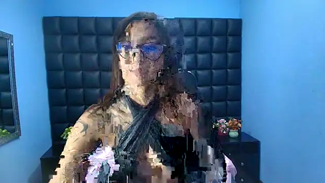 Snapshot of Miaa_Thopmson chatting on November 27, 7:47 pm Miaa Thopmson online show from November 27, 7:47 pm