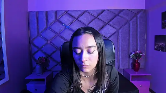 Snapshot of Miaa_Thopmson chatting on September 9, 10:52 pm Miaa Thopmson online show from September 9, 10:52 pm