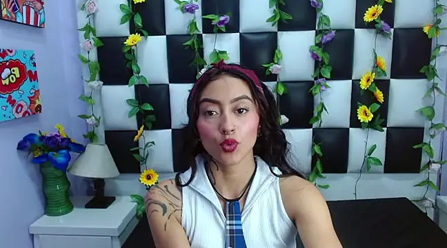 Snapshot of Miaa_Thopmson chatting on March 14, 3:58 pm Miaa Thopmson online show from March 14, 3:58 pm