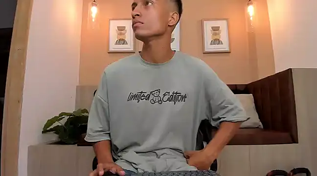 wolf james123 online show from February 3, 1:51 pm