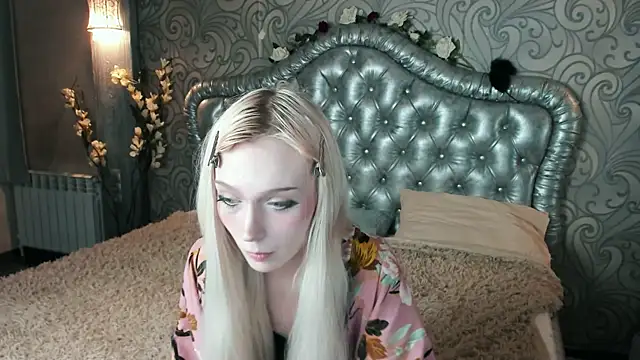 Snapshot of -NoraBless chatting on January 12, 4:29 pm -NoraBless online show from January 12, 4:29 pm