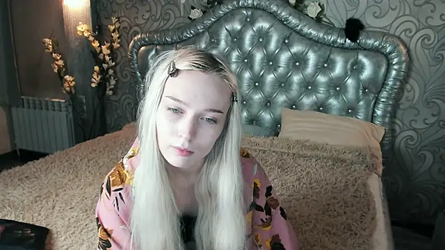 Snapshot of -NoraBless chatting on January 12, 1:16 pm -NoraBless online show from January 12, 1:16 pm