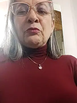 Snapshot of miisevvie_ chatting on March 11, 2:32 am miisevvie online show from March 11, 2:32 am
