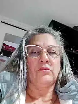 Snapshot of miisevvie_ chatting on February 27, 8:46 am miisevvie online show from February 27, 8:46 am